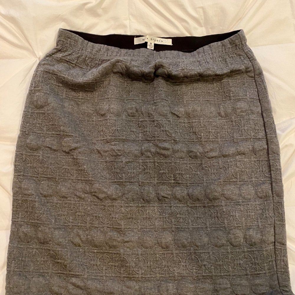 Max Studio 'Engraved' Pattern Pull On Pencil Skirt - image 6